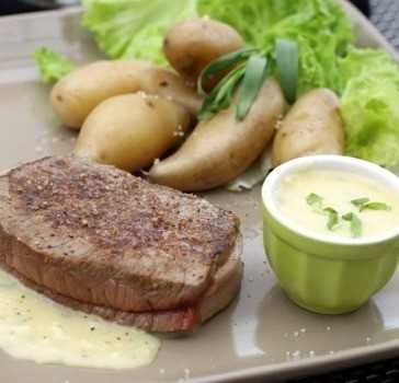 Tournedos et sauce béarnaise