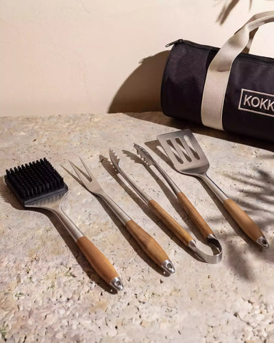 Set of 4 stainless steel and acacia utensils