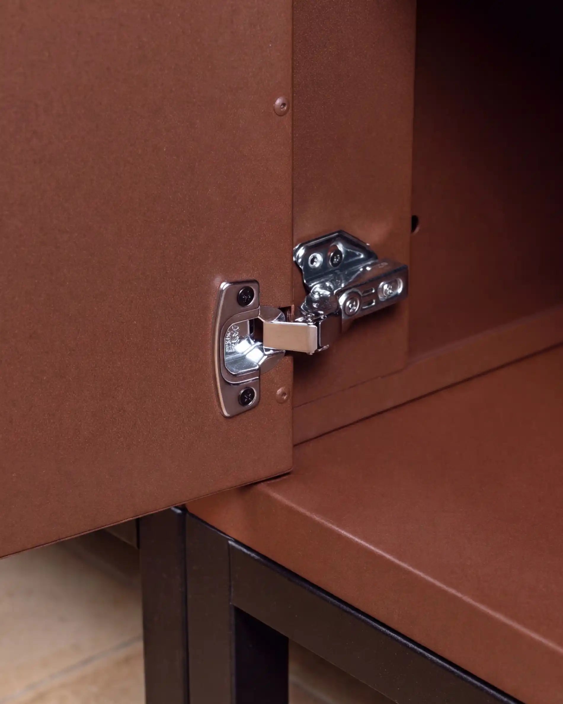 PILOTIS metal hinge, detailed view from another angle