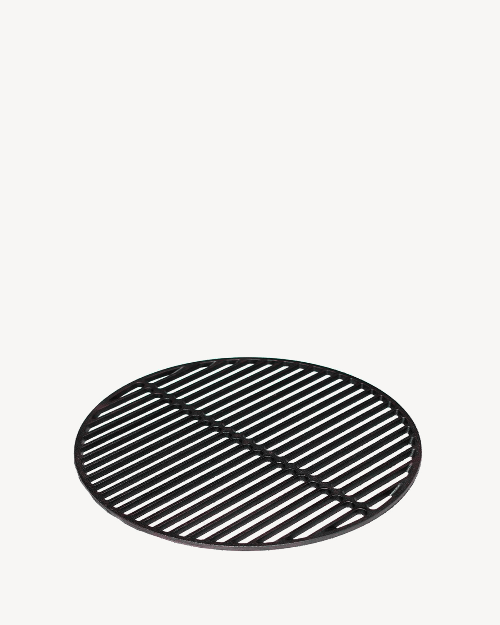 Round cast iron grill for kamado