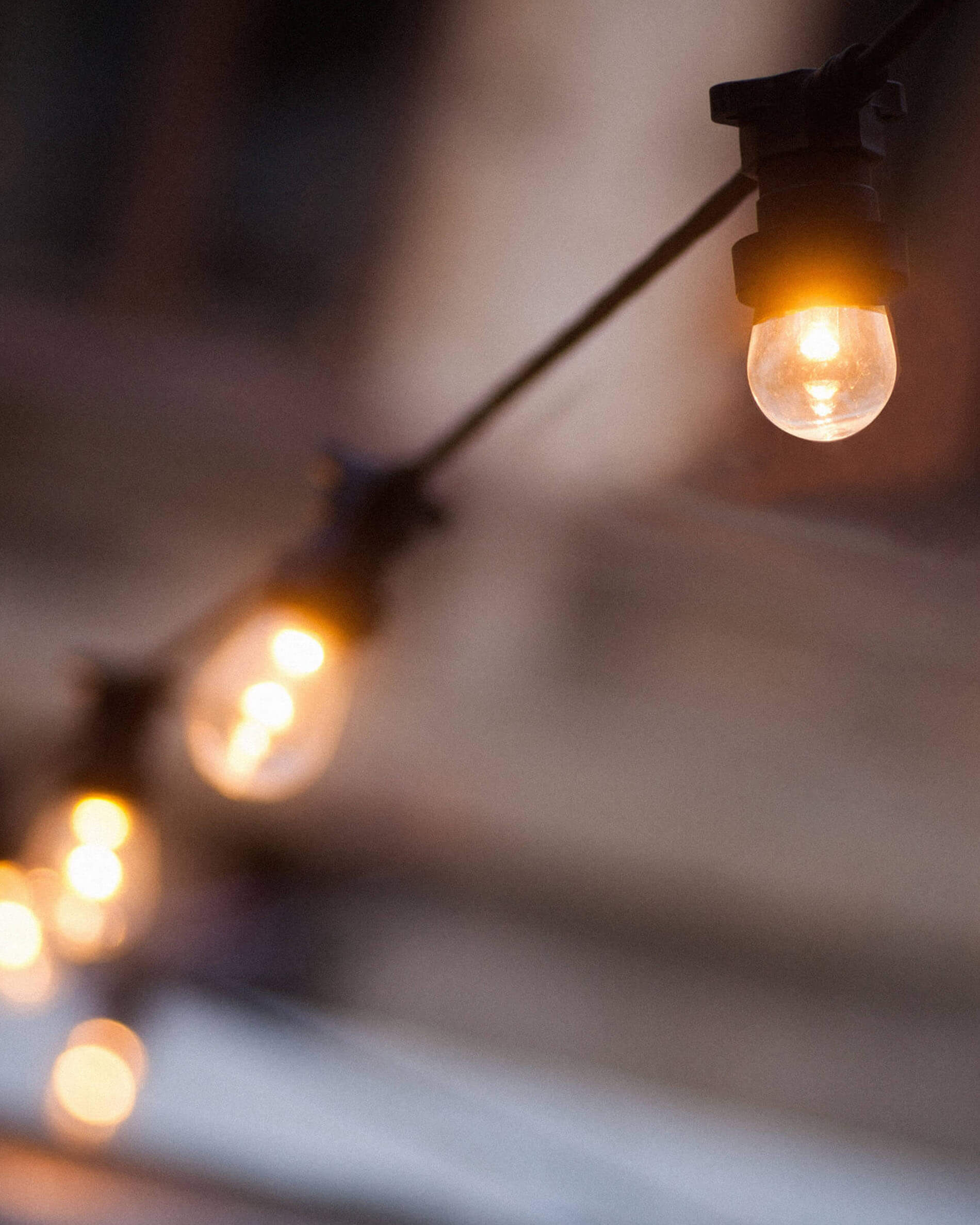 Round filament string lights