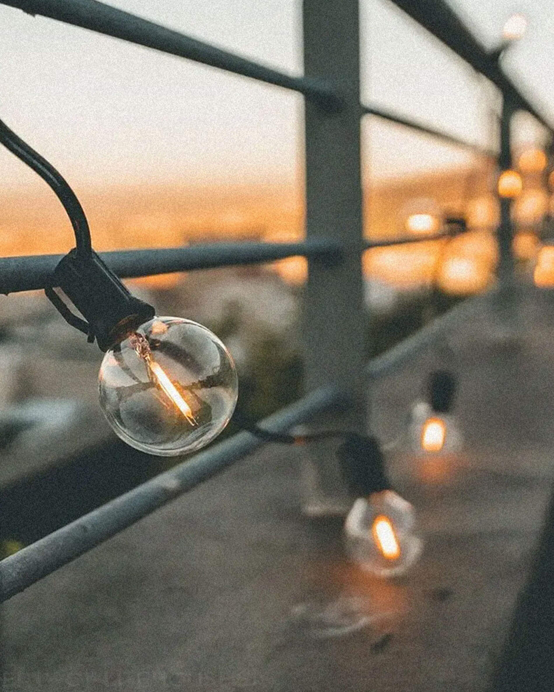 Solar filament string lights