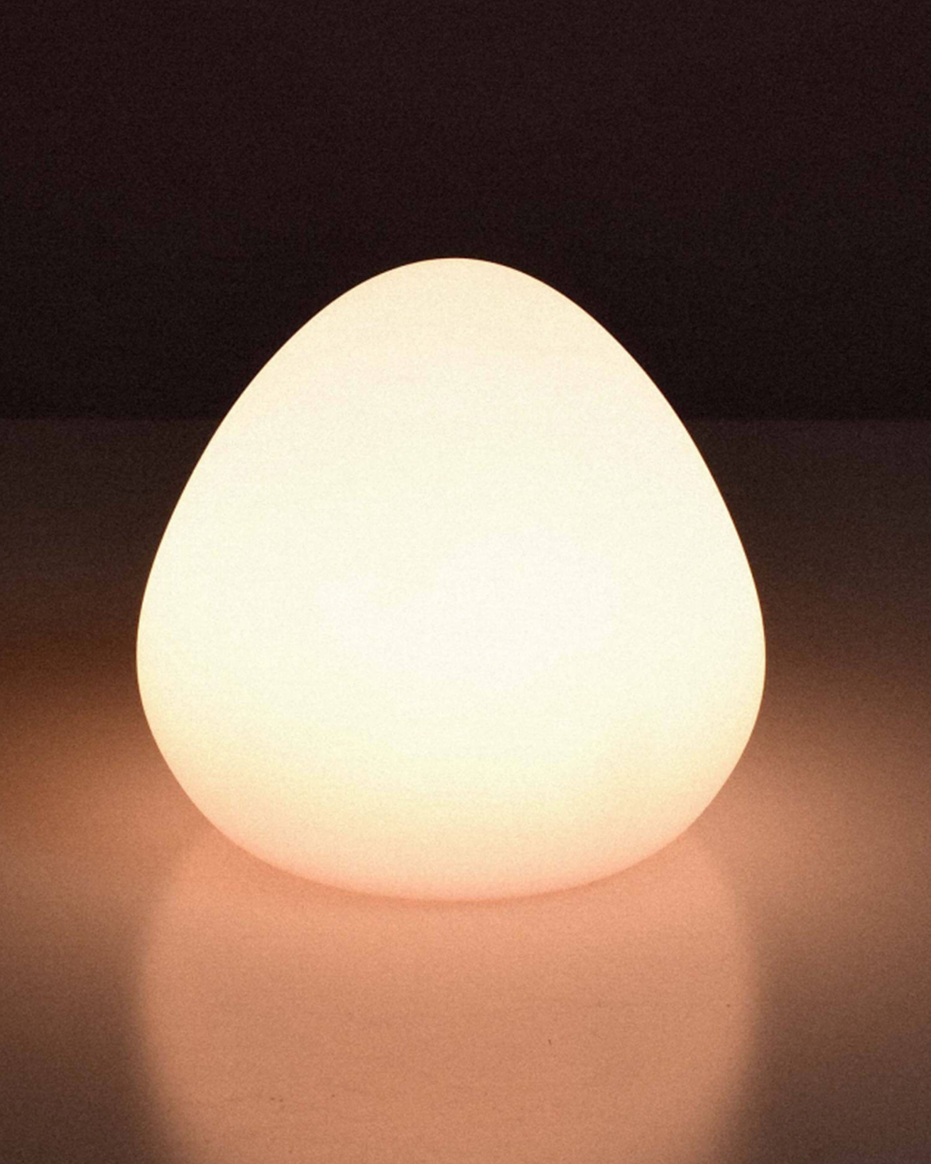 Rechargeable hazelnut outdoor lamp