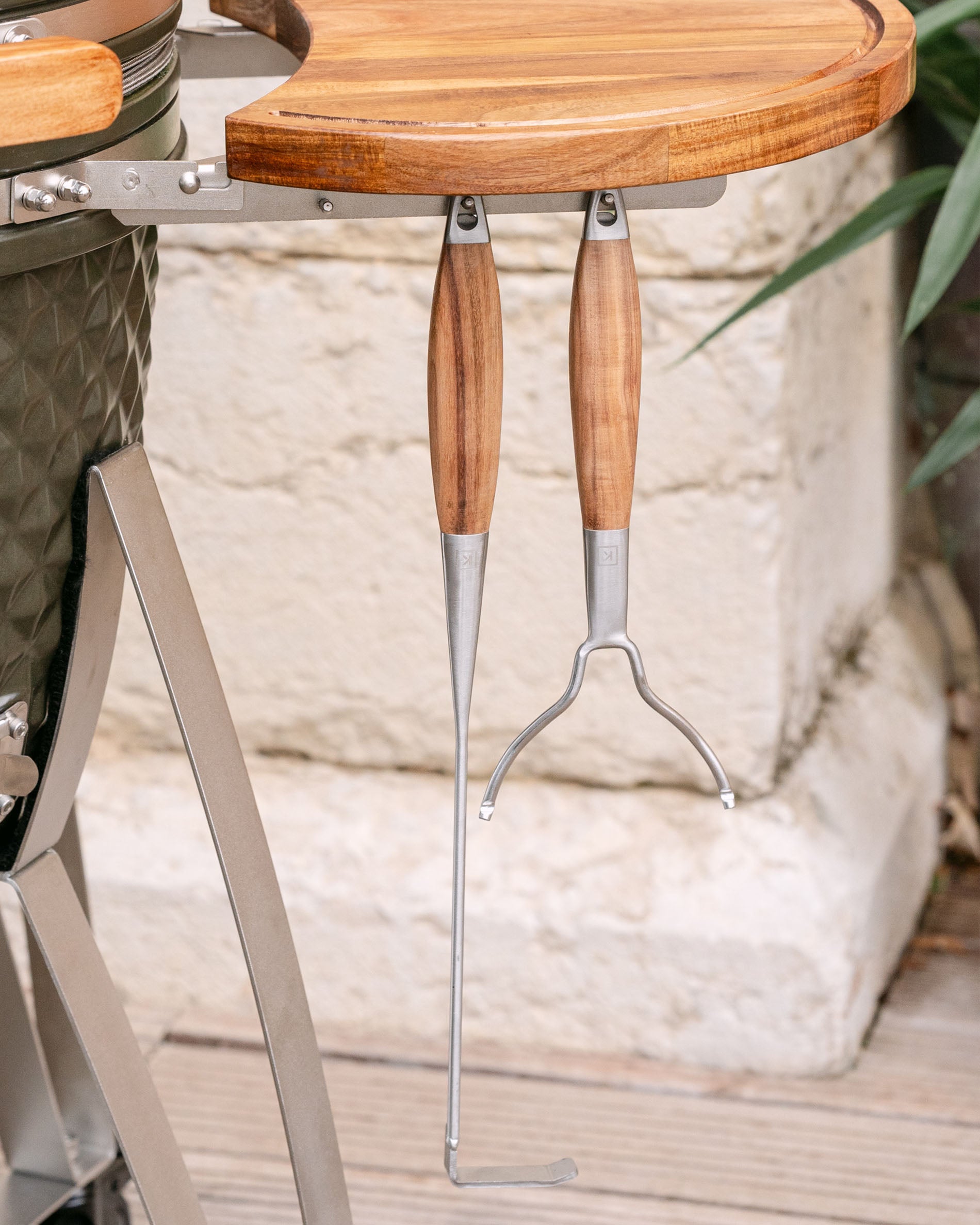 Ash drawer and stainless steel handle